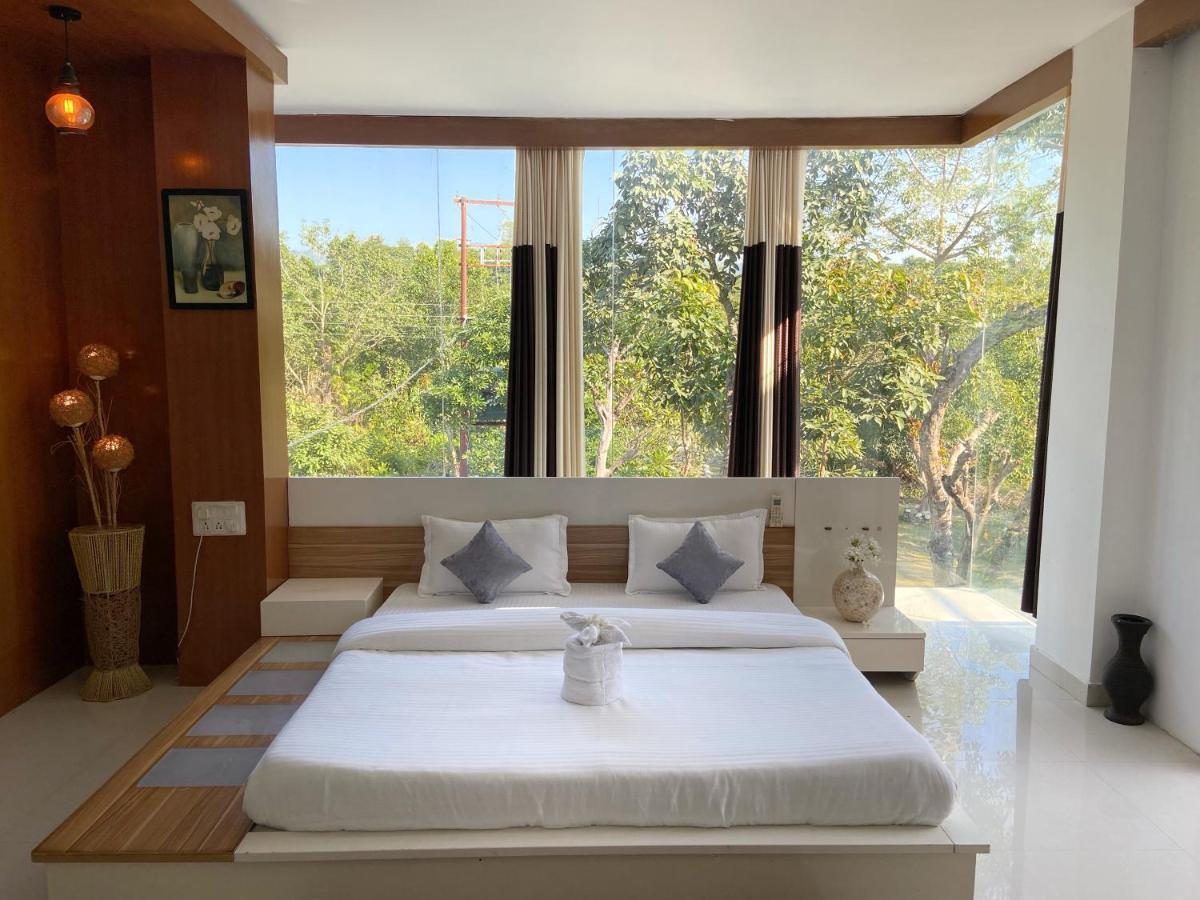 Vanantra Resort Rishīkesh Exteriör bild