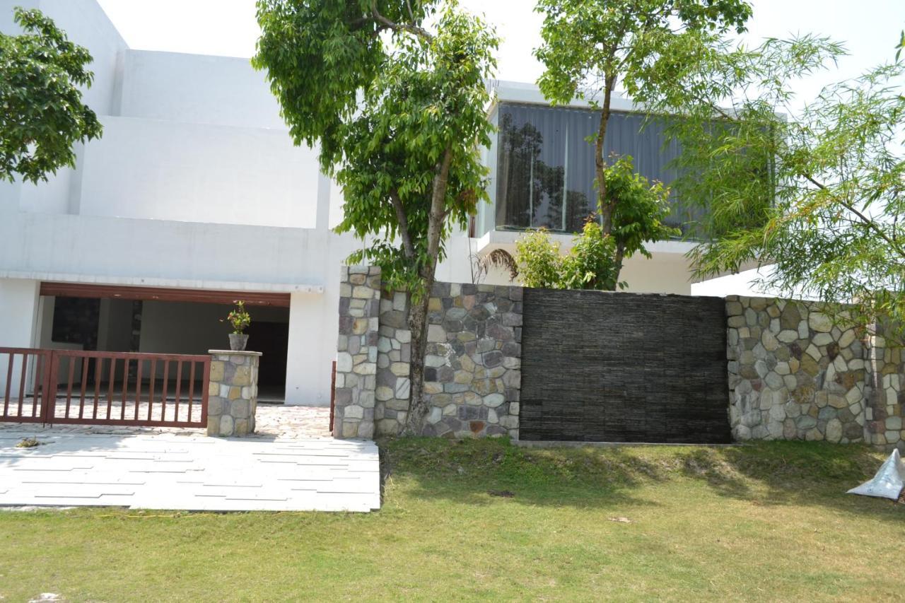 Vanantra Resort Rishīkesh Exteriör bild